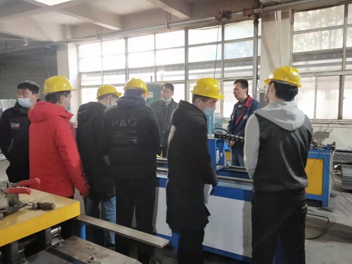 热烈欢迎河南工业大学师生到我司参观学习！